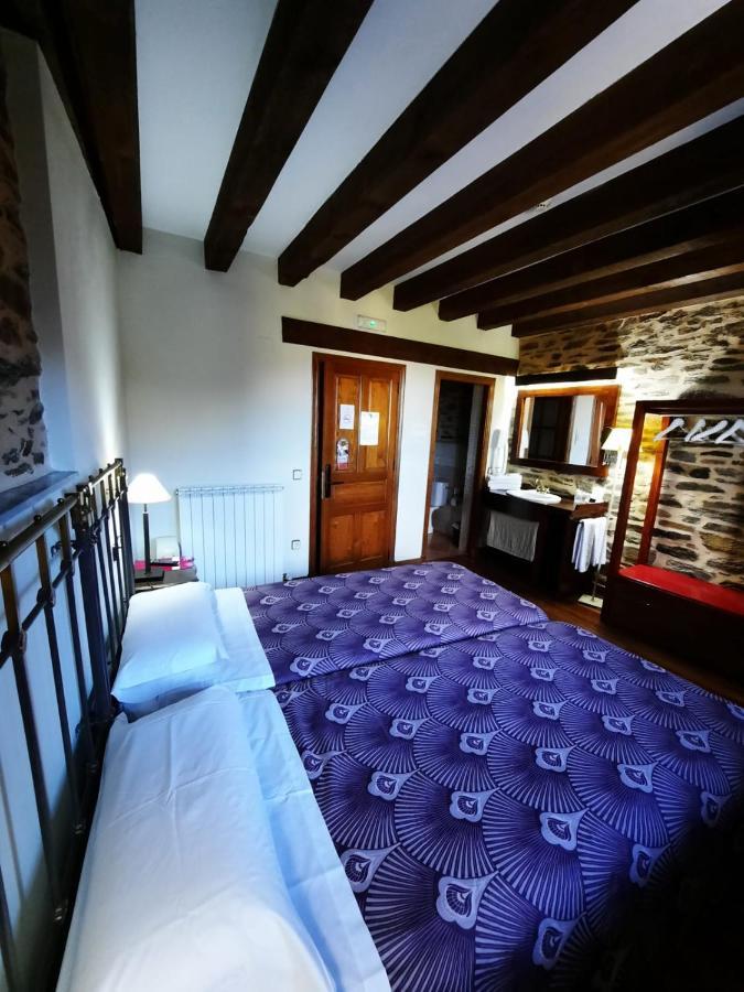 La Hoja De Roble Guest House Puebla de Sanabria Exterior photo